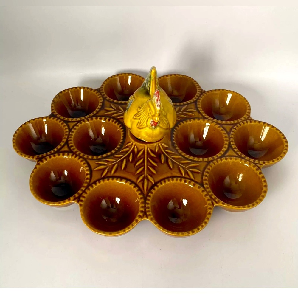 Vintage California USA Pottery Deviled Egg Dish Plate With Chicken #S30 Brown